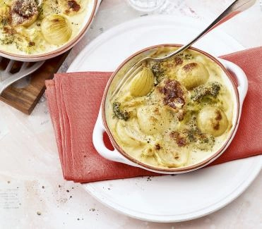 2013-11-zwiebelgratin-an-broccoli-sauce